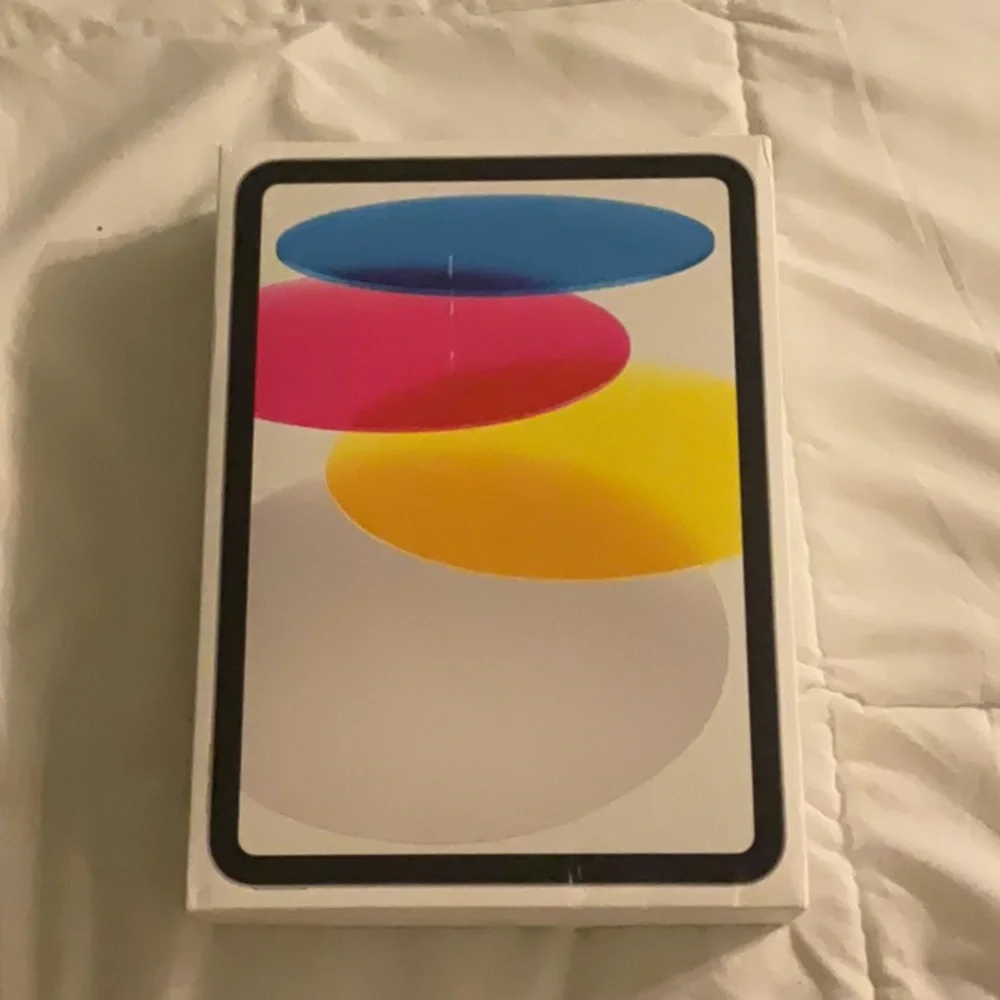 EMPTY iPad 10th generation box
